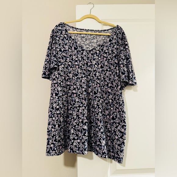 Lane Bryant Floral V-Neck Blouse - Black and White - Picture 7 of 8